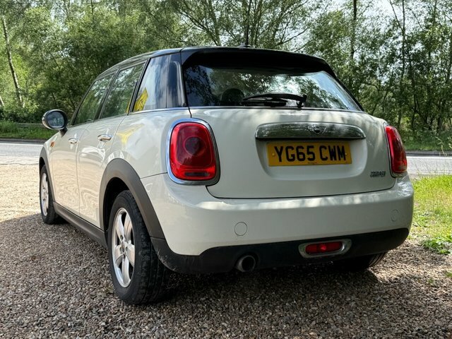 Mini Hatch Cooper Hatchback YG65CWM White #5