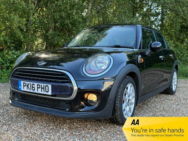 Mini Hatch Cooper Hatchback Black