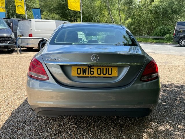 Mercedes-Benz C Class C220d Se Saloon Silver #4