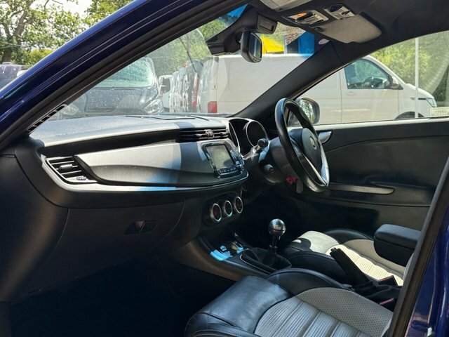 Alfa Romeo Giulietta Hatchback Grey #10