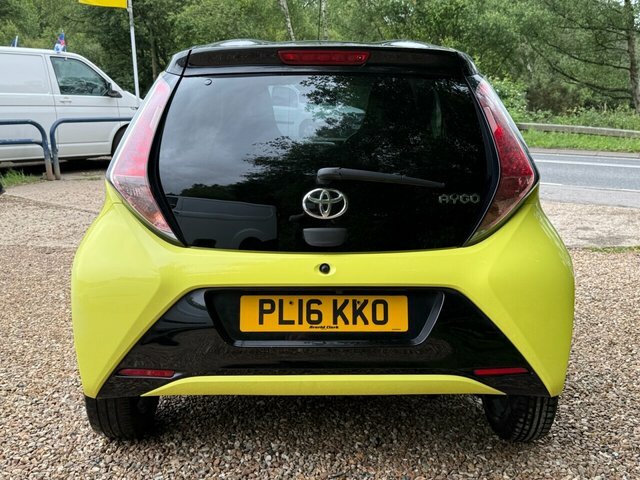 Toyota Aygo Vvt-i X-cite 3 Yellow Yellow #4