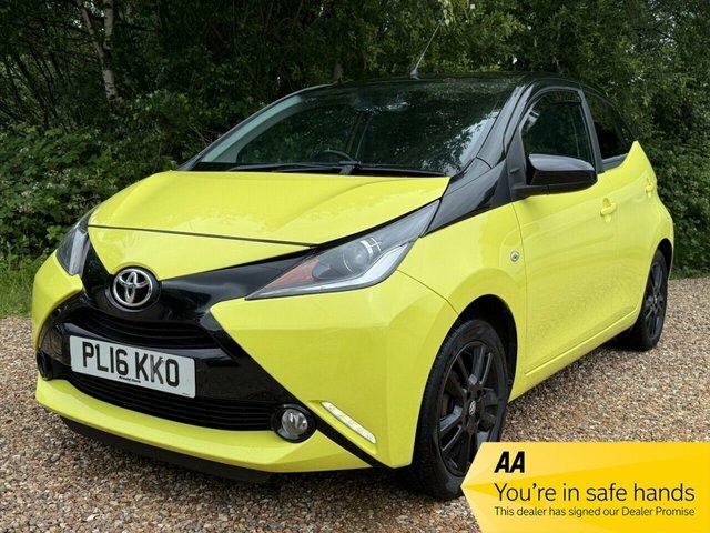 Toyota Aygo Vvt-i X-cite 3 Yellow Yellow