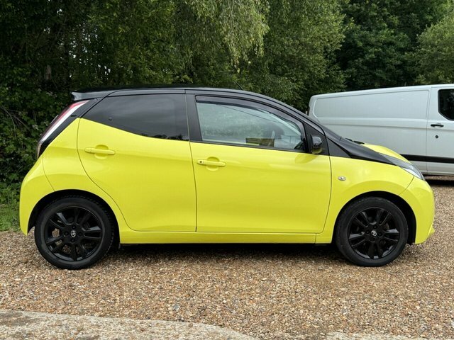 Toyota Aygo Vvt-i X-cite 3 Yellow Yellow #6