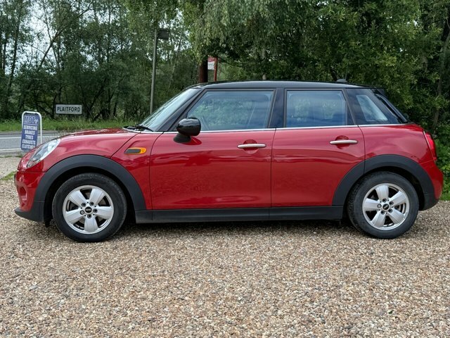 Mini Hatch Cooper D Hatchback DL17YFU Red #2
