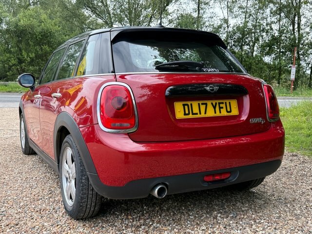 Mini Hatch Cooper D Hatchback DL17YFU Red #3