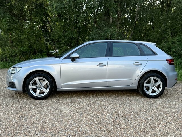 Audi A3 Tdi 30 Se Technik CK68HNP Silver #2