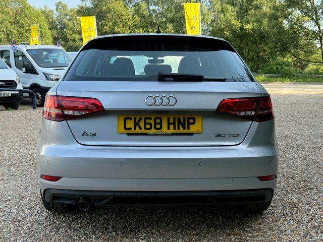 Audi A3 Tdi 30 Se Technik CK68HNP Silver #4