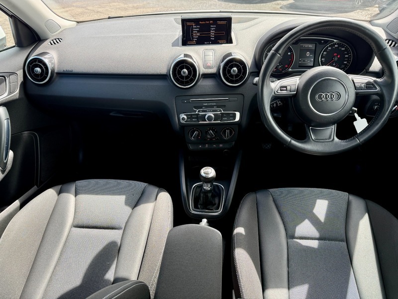 Audi A1 Sportback Tfsi Sport 35 CT15EES White #2