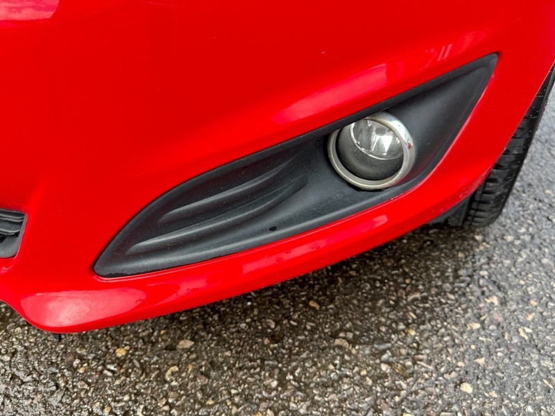 Ford Fiesta Zetec 35 Taxp Sensorsisofix AU13UGB Red #6
