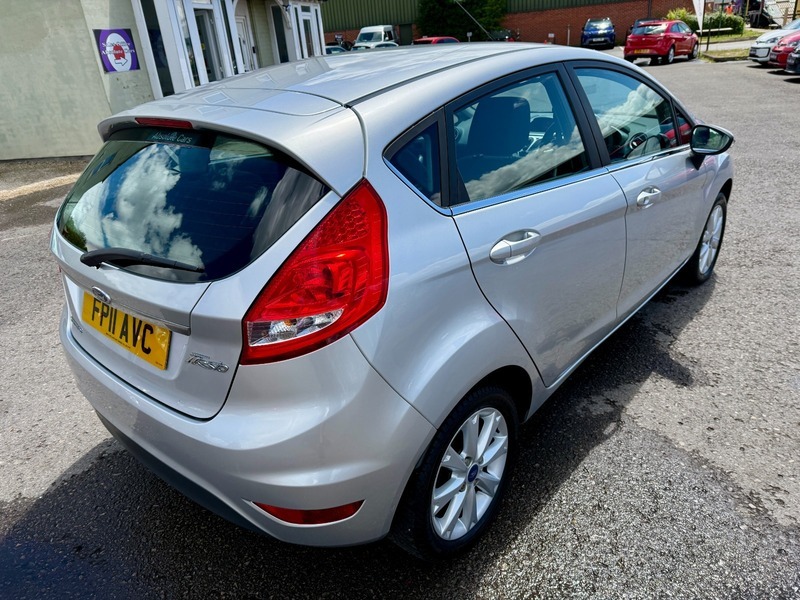 Ford Fiesta 1.6 Titanium Black #12