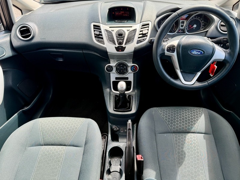 Ford Fiesta Zetec Two Keysisofixusb GF62WCT Black #3
