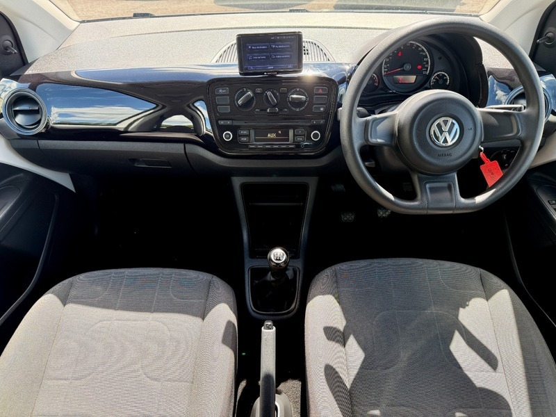 Volkswagen Up Move Up Bluemotion Technology White #2