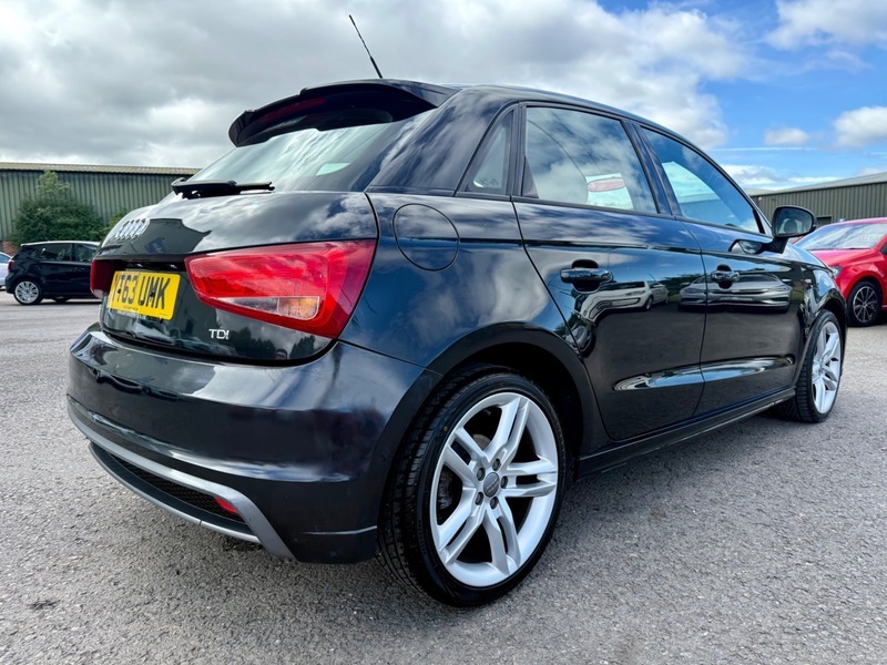 Audi A1 Sportback Tdi S Line Black #5