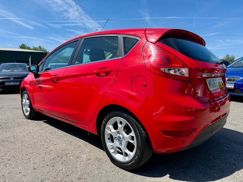 Ford Fiesta Zetec Red #5
