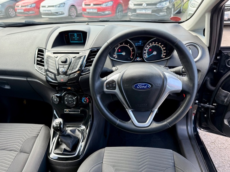 Ford Fiesta Zetec Black #2