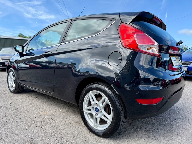 Ford Fiesta Zetec Black #3