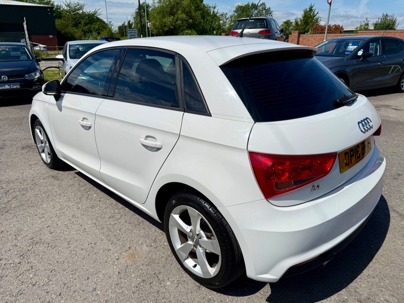Audi A1 Sportback Tfsi Sport White #2