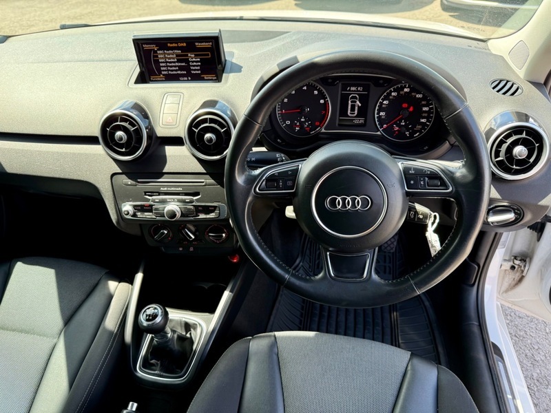 Audi A1 Sportback Tfsi Sport White #3