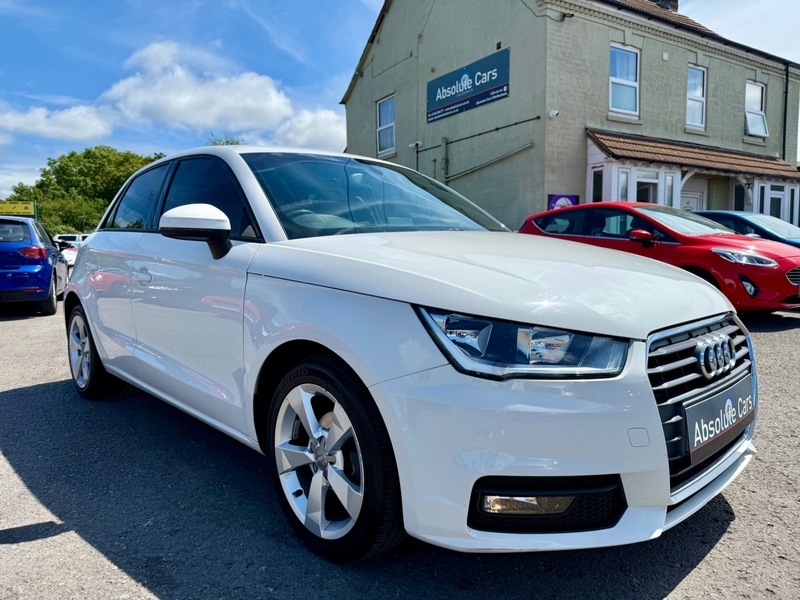 Audi A1 Sportback Tfsi Sport White