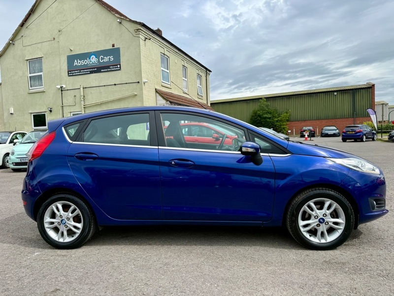 Ford Fiesta Zetec Blue #4