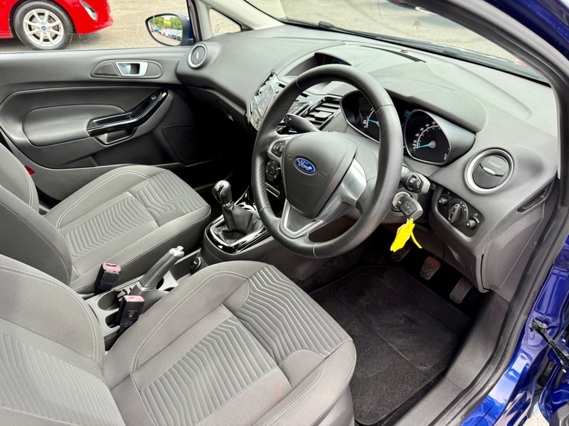 Ford Fiesta Zetec Blue #5