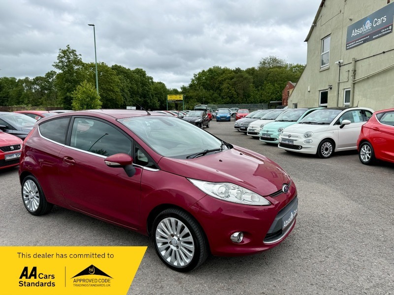 Ford Fiesta Titanium P Sensorsbluetoothisofix WG60EKU Red