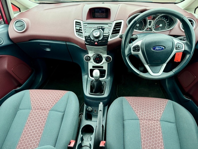 Ford Fiesta Titanium P Sensorsbluetoothisofix WG60EKU Red #2