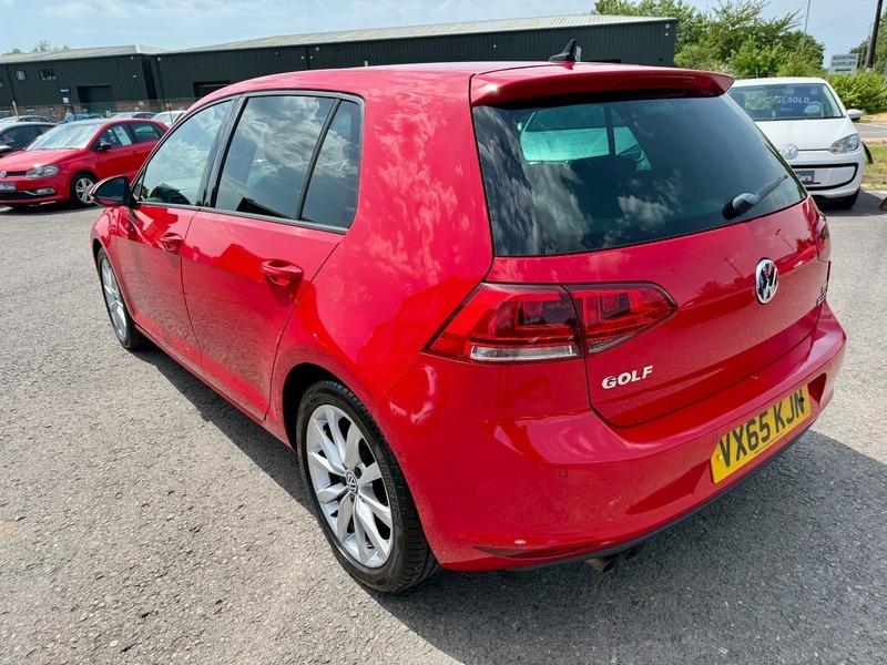 Volkswagen Golf Gt Tsi Act Bluemotion Red #3