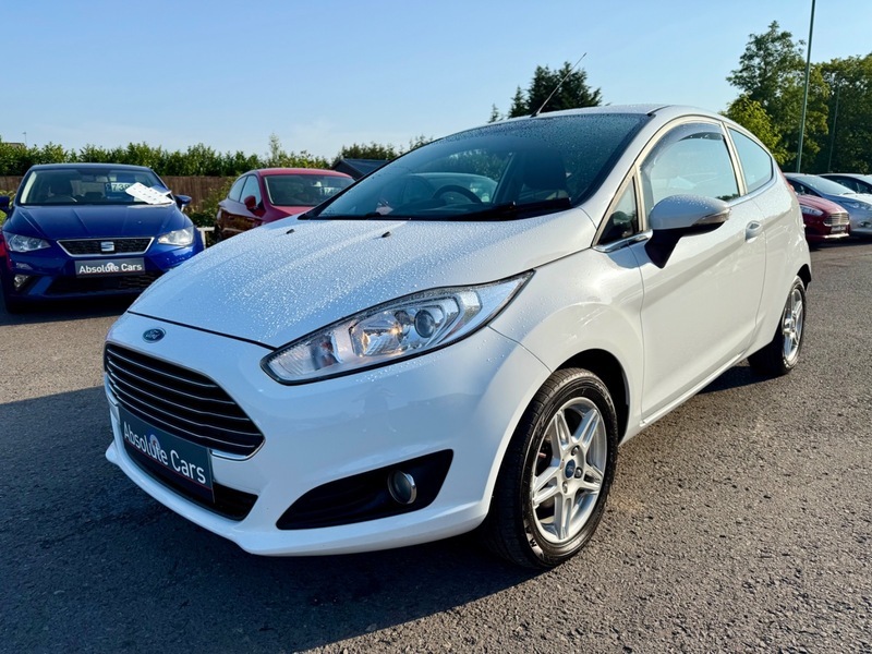 Ford Fiesta Zetec White #3