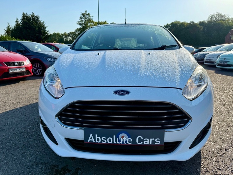 Ford Fiesta Zetec White #2