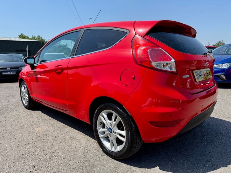 Ford Fiesta Zetec Red #5