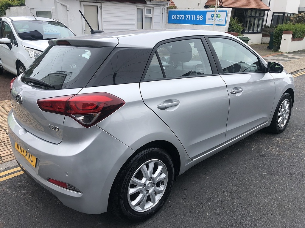 Hyundai I20 Se Silver #3