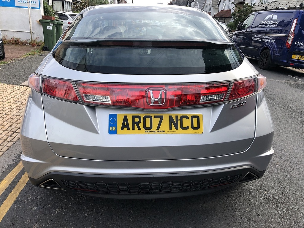Honda Civic I-vtec Se Silver #4