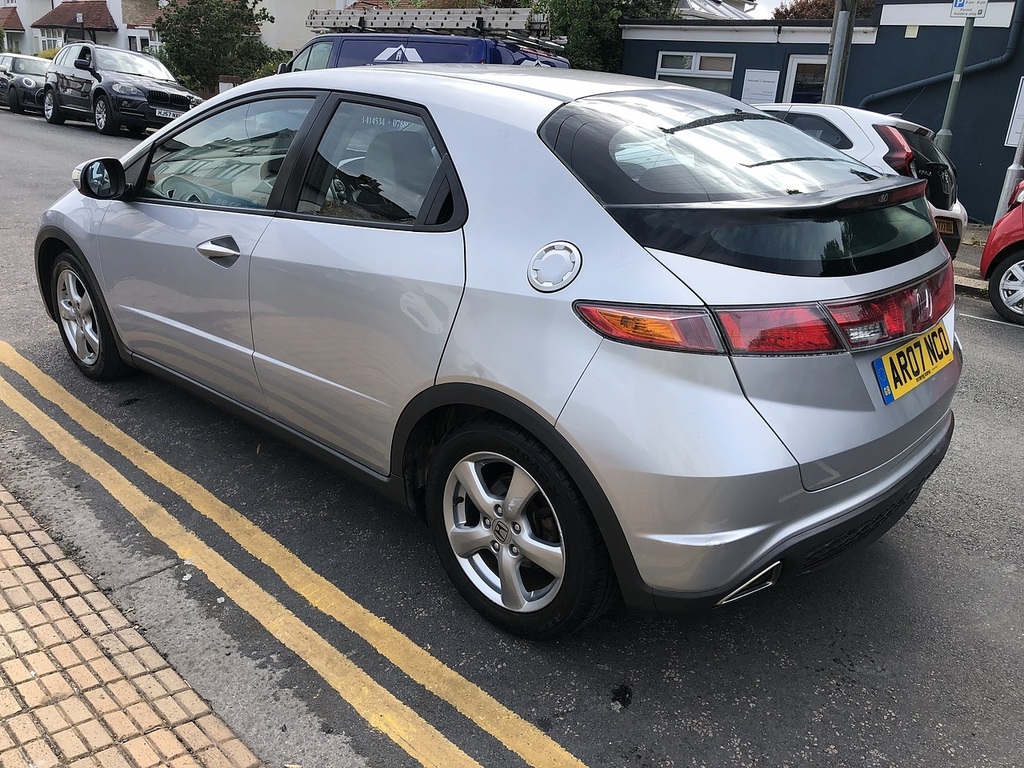 Honda Civic I-vtec Se Silver #3