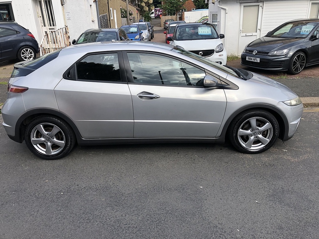 Honda Civic I-vtec Se Silver #2