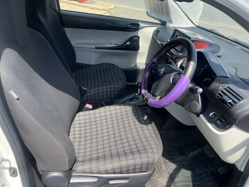 Toyota IQ 2 Black #9