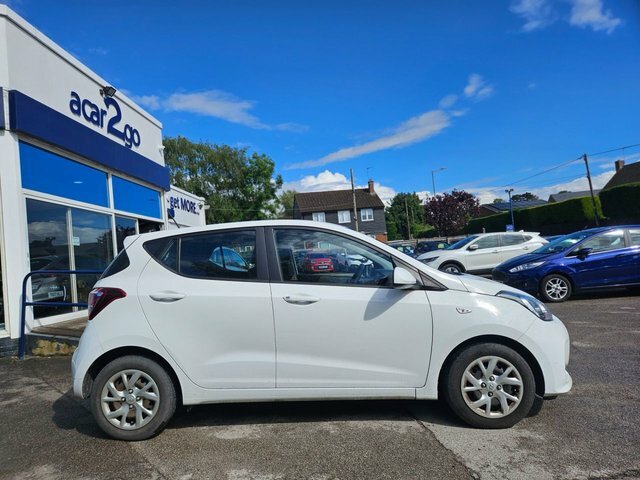 Hyundai I10 1.0 Se Hatchback Euro 6 67 Ps YL19XGB White #5