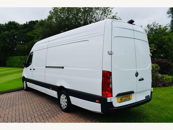 Mercedes-Benz Sprinter Panel Van 2.0 315 Cdi Premium Panel Van White #4