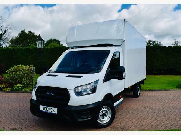 Ford Transit Custom Luton 2.0 350 Luton Fwd L4 Euro 6 DP24HJZ White