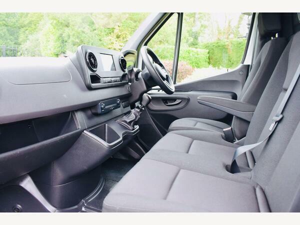 Mercedes-Benz Sprinter Temperature Controlled 317 Temperature Controlled White #4
