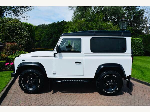 Land Rover Defender 90 Suv 2.2 Tdci Xs Station Wagon 4Wd Swb Euro 5 White #2
