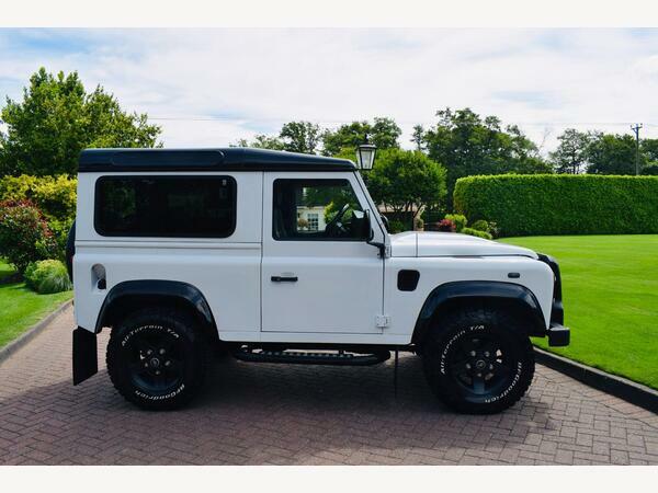 Land Rover Defender 90 Suv 2.2 Tdci Xs Station Wagon 4Wd Swb Euro 5 White #5