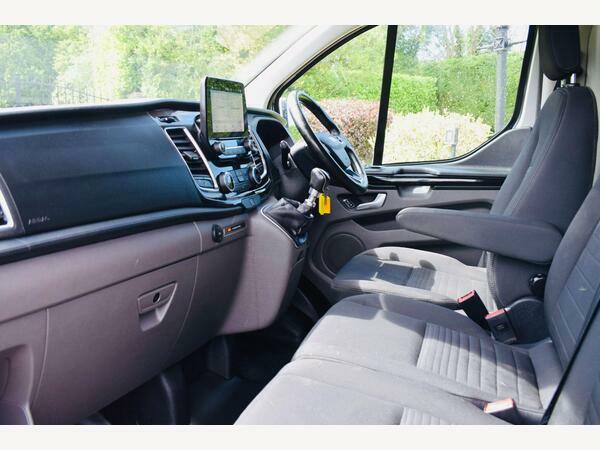 Ford Transit Custom Panel Van 2.0 300 Ecoblue Limited L2 H1 Euro 6 S Silver #2