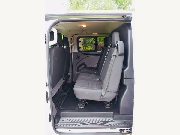 Ford Transit Custom Combi Van 2.0 320 Ecoblue Limited Crew Van L2 HK72YUA White #5