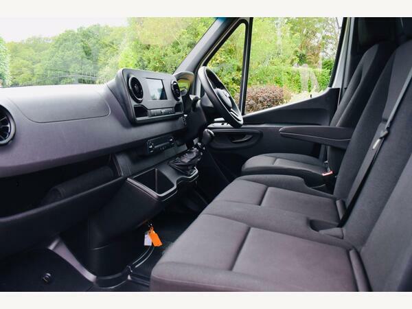 Mercedes-Benz Sprinter Panel Van 2.0 315 Cdi Progressive Rwd L2 H2 Euro 6 White #4
