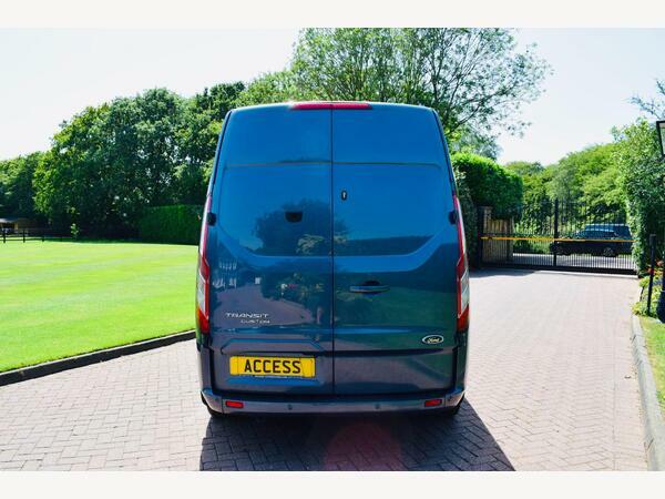 Ford Transit Custom Panel Van 2.0 300 Ecoblue Limited L2 H2 Euro YO23TKC Blue #5