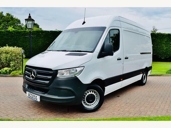 Mercedes-Benz Sprinter Panel Van 2.0 315 Cdi Premium Fwd L2 H2 Euro 6 S White