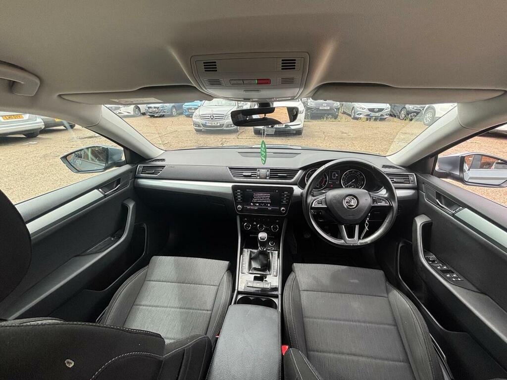 Skoda Superb 2.0 Tdi Scr 150Ps Blue #14