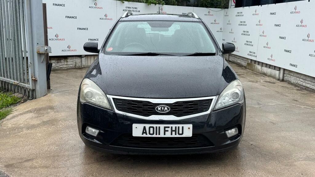 Kia Ceed 1.6 Crdi 2 Sports Wagon Euro 5 Black #3