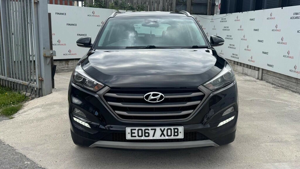 Hyundai Tucson Suv 2.0 Crdi Blue Drive Se Nav Euro 6 Ss 2 EO67XOB Black #3